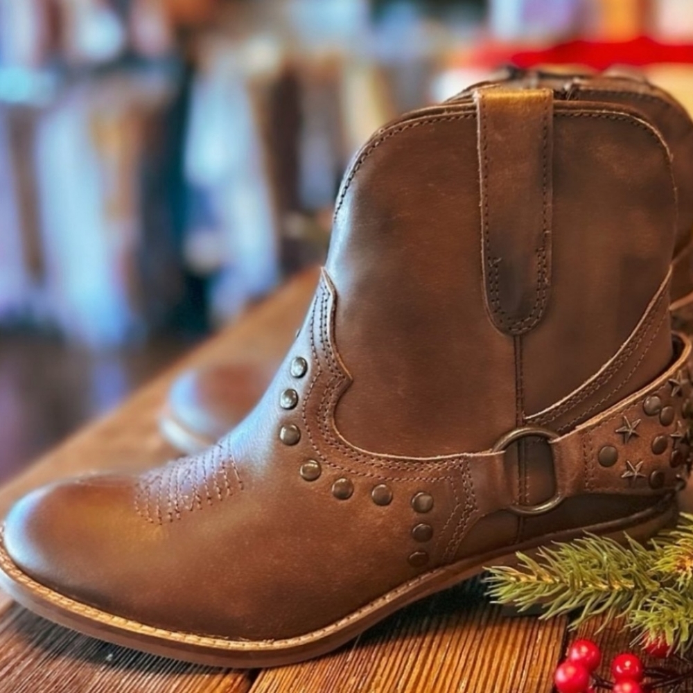 Last Pair! Myra Boho Western Leather Studded Ankle Harness Booties 10 worn 1time